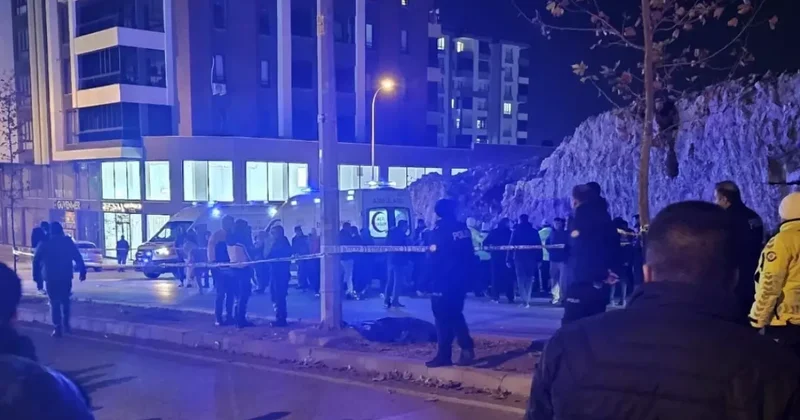 Gaziantep te feci kaza: Otomobilin çarptığı anne öldü, kızı ağır yaralandı