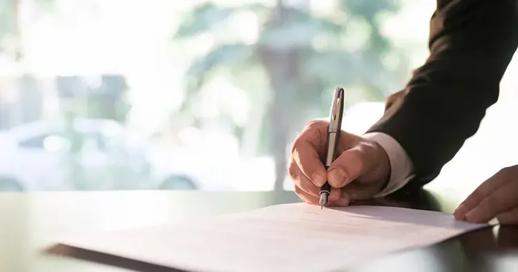 İZSİAD Yönetim Kurulu Başkanı Cengiz, görevinden ayrıldı