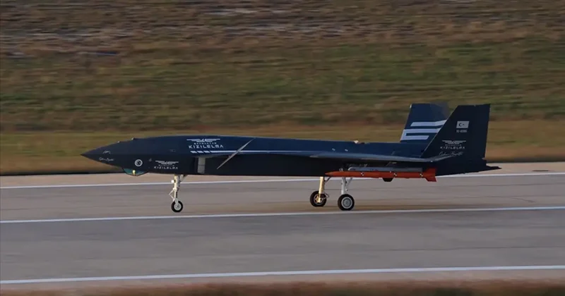 Cumhurbaşkanlığı Savunma Sanayii Başkanı Görgün, KIZILELMA nın kol uçuşu nu değerlendirdi