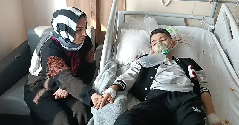 Batman da 54 gündür öksürük nöbeti yaşayan Muhammed Eyüp, İstanbul a sevk edildi