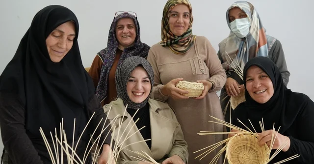 Kanser hastası kadınlar, umutlarını rattan objelere taşıdı Erzincan Haberleri
