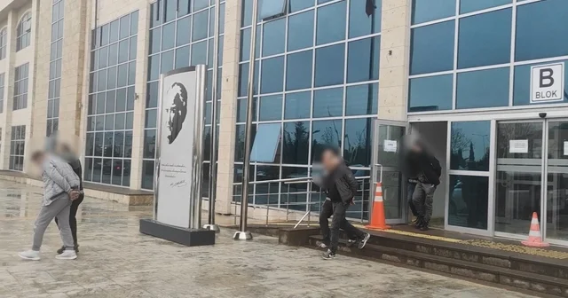 Uşak ta 2 ayrı uyuşturucu operasyonu gerçekleştirildi Uşak Haberleri