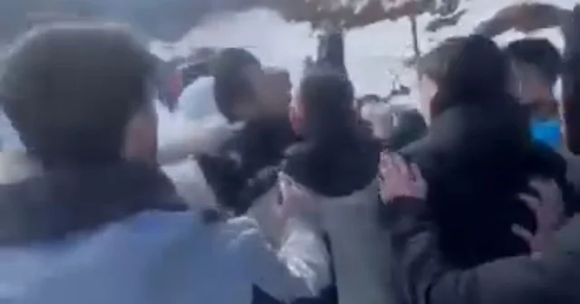 Kartepe de tartışma kavgaya döndü: Baba, çocuklarının yanında darp edildi ATV turu düzenleyen şahıslar vatandaşlara saldırdı, çocuklar gözyaşlarına boğuldu Kocaeli Haberleri