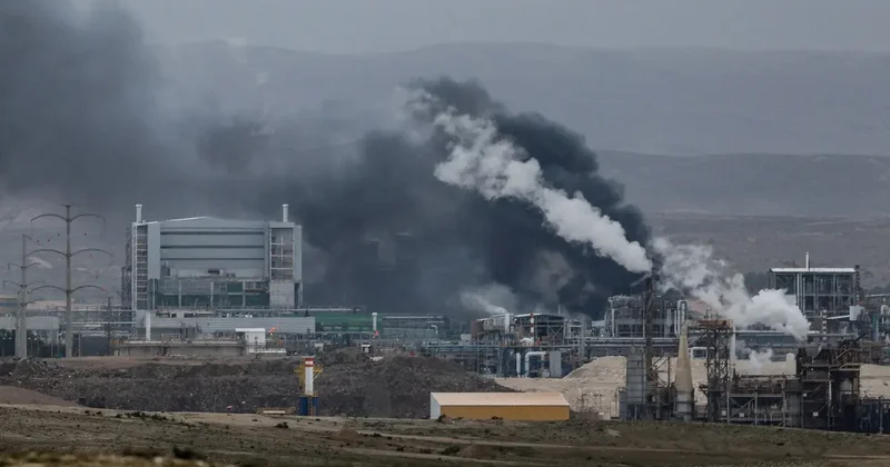 İsrail de alarm! İran, füze saldırısıyla kimyasal tesisi vurdu