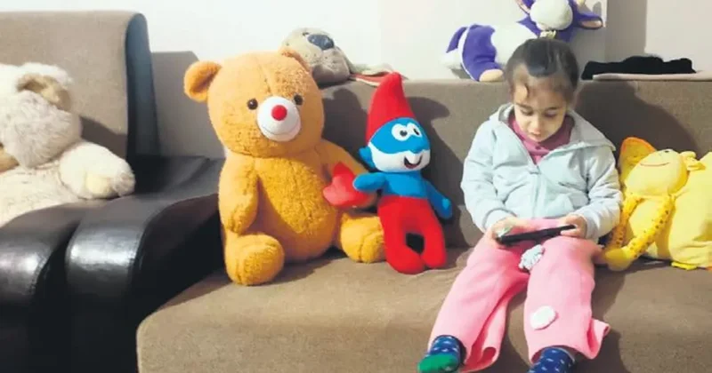 Burnunda tırnak makası zinciriyle 2 yıl yaşamış