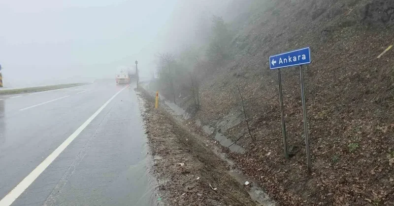 Yoğun sis Bolu Dağı’nı kapladı