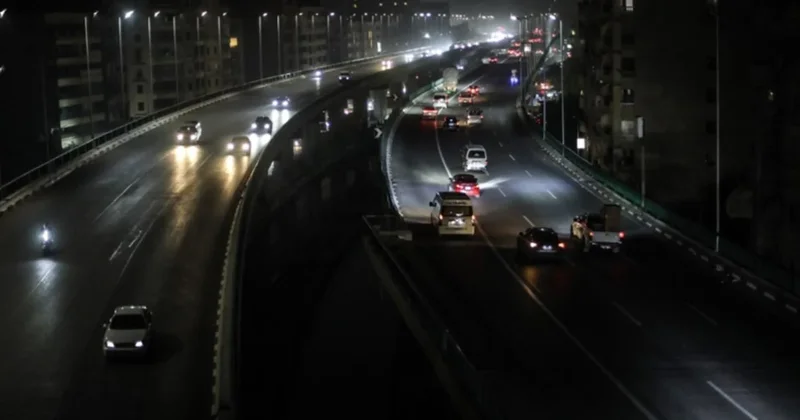 Saat 9 da ülke kararacak, dükkanlar kapanacak: Yeni karar alındı Sözcü Gazetesi