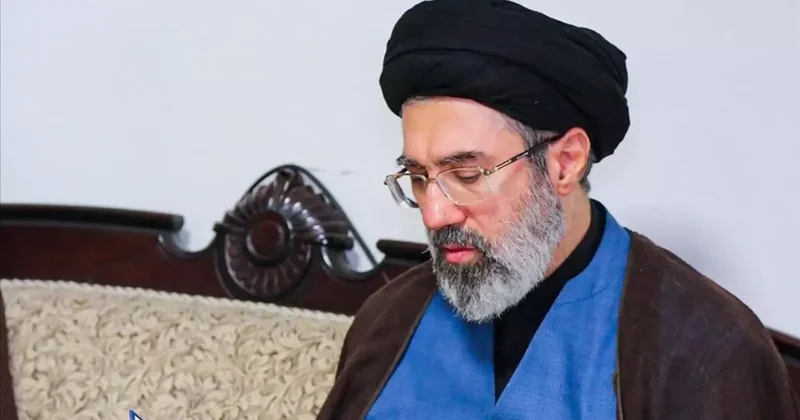 İran’ın yeni dini lideri Hamaney’den Irak Başbakan adayı El Maliki’ye destek