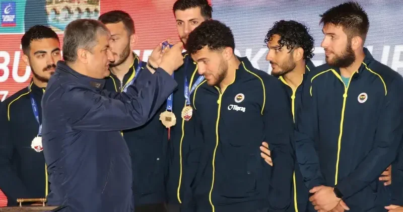 Fenerbahçe Kürek Takımı zirvede Diğer Haberleri