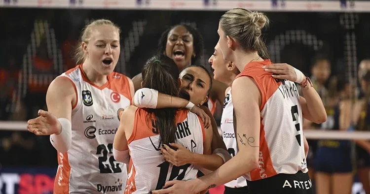 Eczacıbaşı Dynavit VakıfBank ı ağırlayacak!