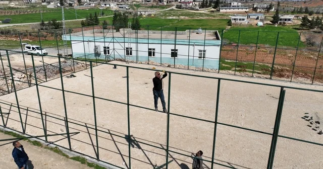 Olukyanı ve Payamlı halı sahaları tamamlanıyor Şanlıurfa Haberleri