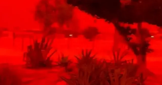 Avustralya’da korkutan manzara: Gökyüzü kan kırmızısına büründü VİDEO İZLE