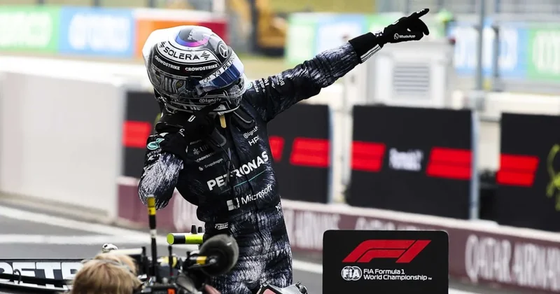 Kimi Antonelli, Formula 1 de tarihe geçti Sözcü Gazetesi