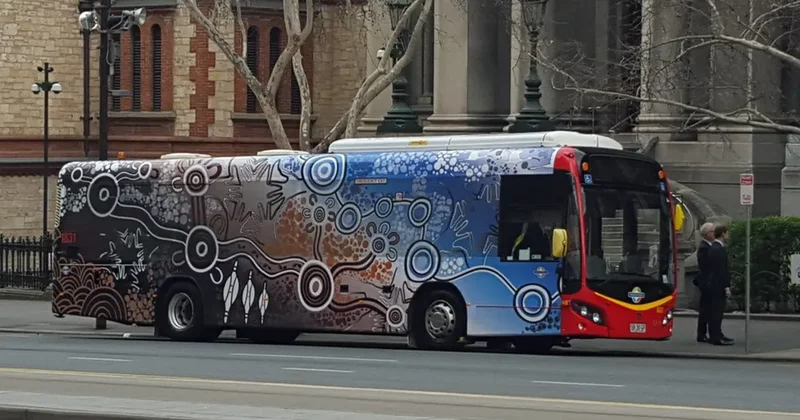 Avustralya’da yakıt krizi önlemi: İki eyalette toplu taşıma ücretsiz oldu