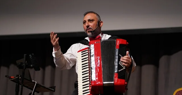 Kaşıkçı dan Isparta daki festivalde Kadın ve Göç temalı müzikli söyleşi Edirne Haberleri