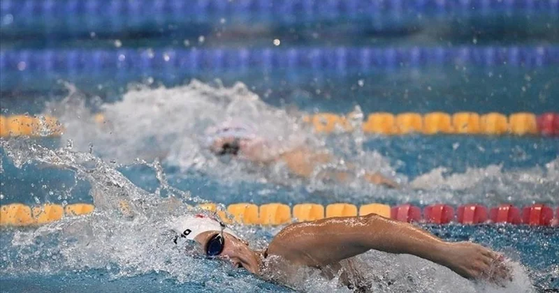 Milli yüzücülerden 9 madalya