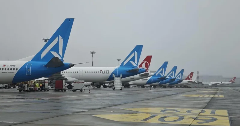 İstanbul da uçuşlara yağmur engeli