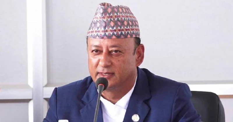 Eski Enerji Bakanına kara para aklama gözaltısı