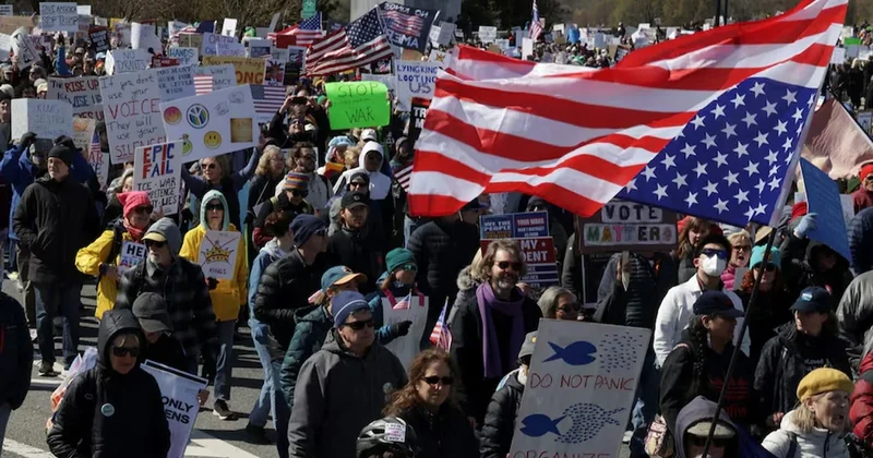ABD halkı Trump yönetimine karşı sokağa indi Sözcü Gazetesi
