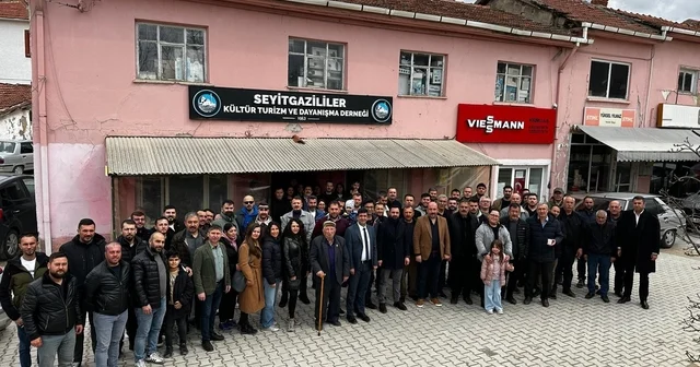 Seyitgazi de genel kurul heyecanı Başkan Emrah Sur, güven tazeledi Eskişehir Haberleri