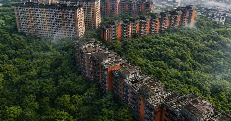 Bu bölgedeki binalar batmaya başladı: 40 yıllık site toprağa gömülüyor Sözcü Gazetesi