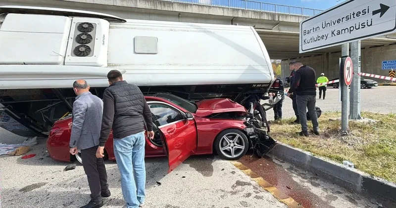 Üniversite yolunda can pazarı: 46 yaralı