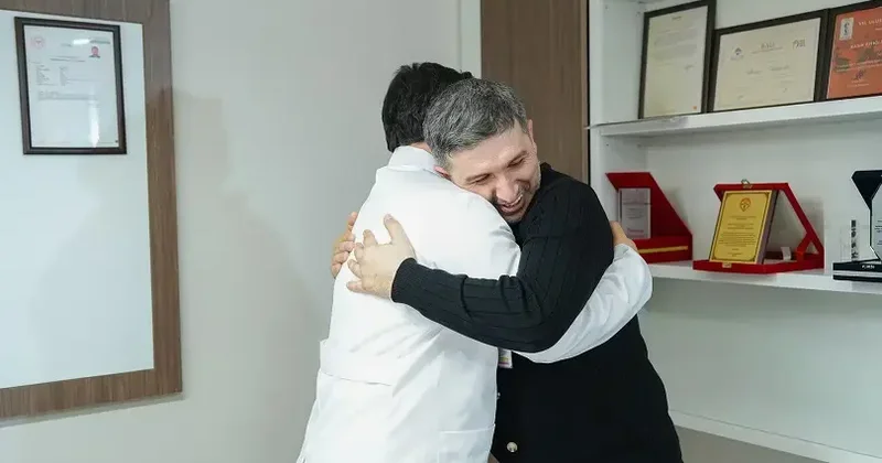 Nefes darlığı ve karın şişkinliği ile geldi 20 santimetre çapında kist çıkarıldı