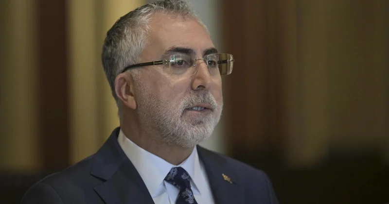 Bakan Işıkhan: Savaş sarmalında dahi Türkiye nin güçlü bir ekonomisi var