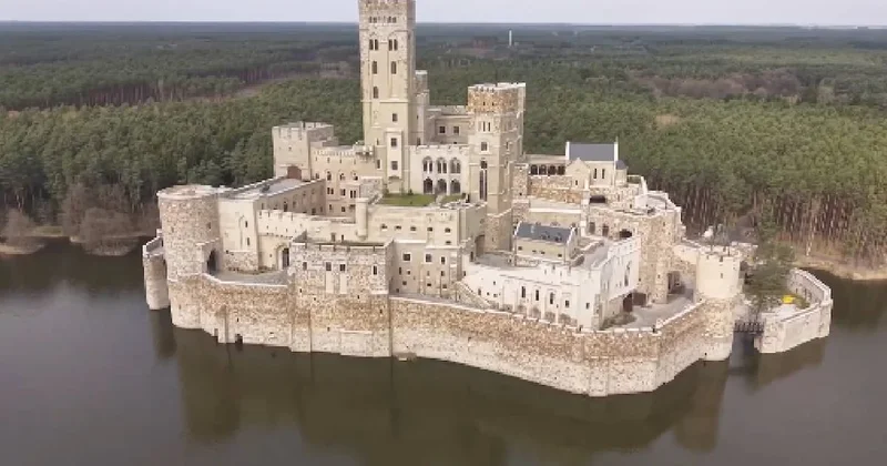 Gören Orta Çağ kalesi sanıyor ama yapılış yılını duyan şaşırıyor Sözcü Gazetesi