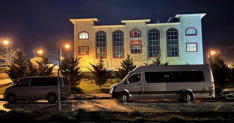 Van da sahipsiz köpeklerin saldırısı sonucu bir çocuk hayatını kaybetti, bir çocuk yaralandı