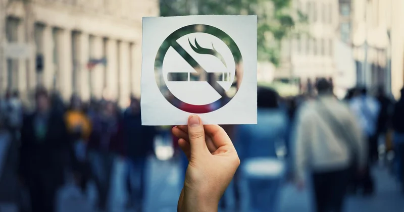 İngiltere de 2009 sonrası doğanların sigara satın almasını engelleyen düzenleme yürürlüğe girdi