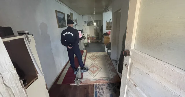 Düzce de 1 kilo 50 gram uyuşturucu ele geçirildi: 2 gözaltı Düzce Haberleri