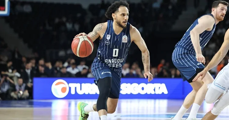 Anadolu Efes, Basketbol Süper Ligi nde yarı finalde!