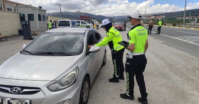 Erzincan da bayram tedbirleri kapsamında sivil otobüs denetimi yapıldı Erzincan Haberleri