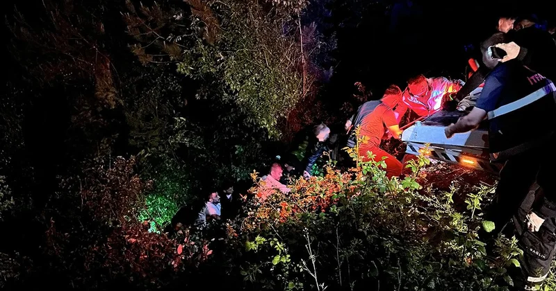 Kastamonu da otomobil 50 metrelik uçuruma düştü