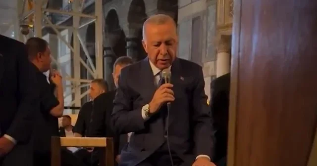 Ayasofya da fetih ruhu: Cumhurbaşkanı Erdoğan ın Kur an okuduğu anlar kamerada VİDEO İZLE
