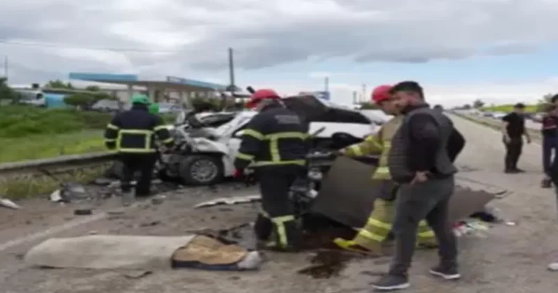 Kırıkkale de feci kaza: Otomobiller birbirine girdi! 3 ölü, 6 yaralı
