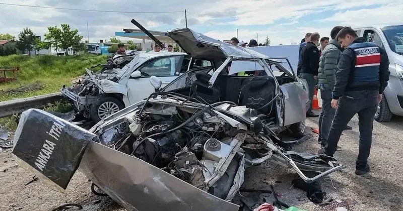 Kırıkkale’de araçlar bir aileye mezar oldu: Ölü sayısı 3’e yükseldi, 6 kişinin tedavisi sürüyor