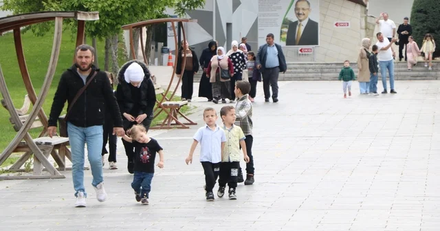 Kayseri Hayvanat Bahçesi nde bayram yoğunluğu; bir günde 20 bin ziyaretçi Kayseri Haberleri