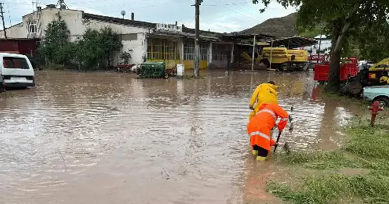 Çorum da sağanak ve dolu: Yollar su altında kaldı