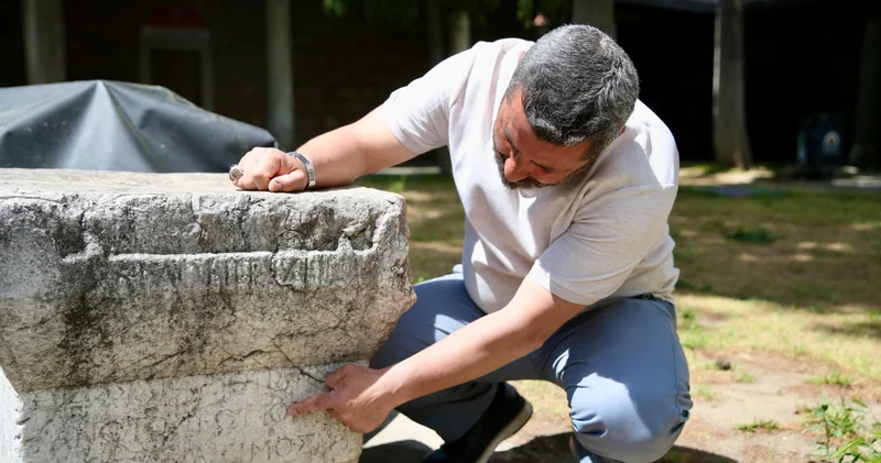 5 asırlık külliyede gizli 1800 yıllık pagan taşı!