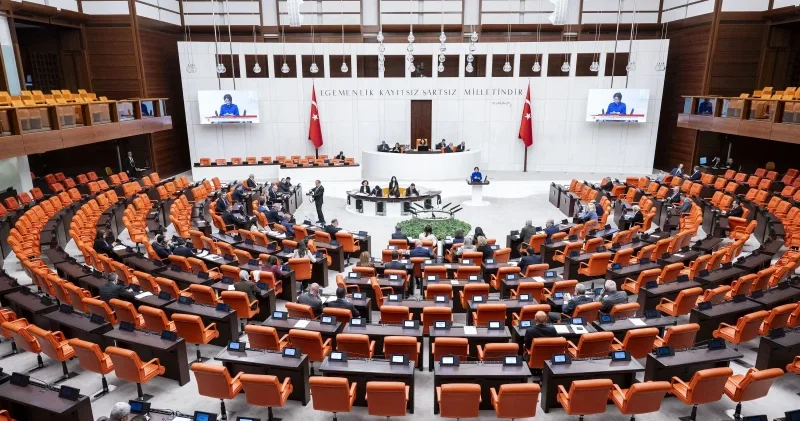 AK Parti den muhalefete çağrı: Gelin anayasayı birlikte yapalım Gündem Haberleri