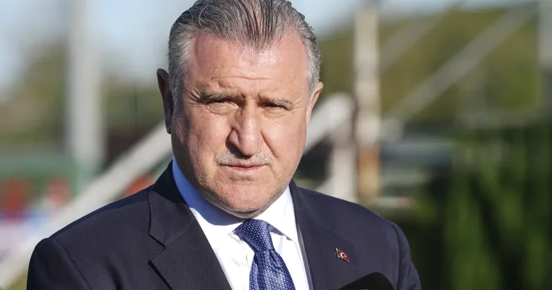 Bakan Bak tan A Milli Takım a ziyaret!