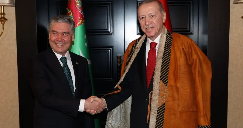 Cumhurbaşkanı Erdoğan dan Berdimuhamedov a doğum günü telefonu: Türkiye ye davet etti Politika Haberleri