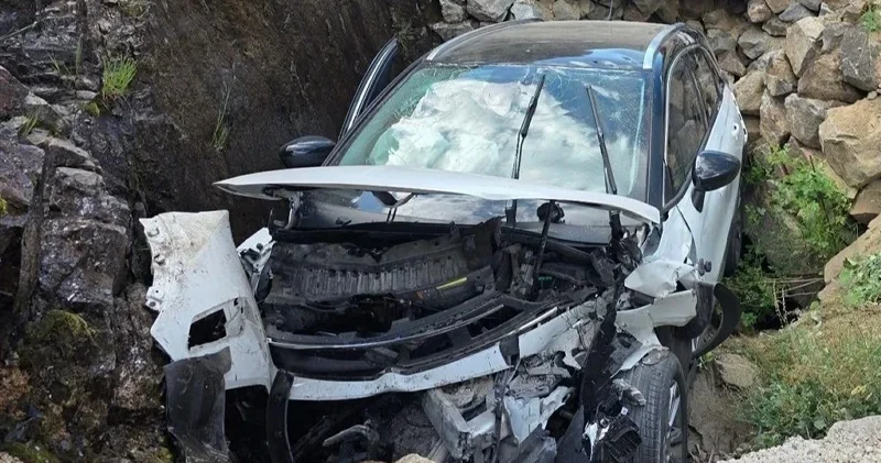 Giresun’da otomobil su kanalına düştü: 1 ölü 4 yaralı Giresun Haberleri
