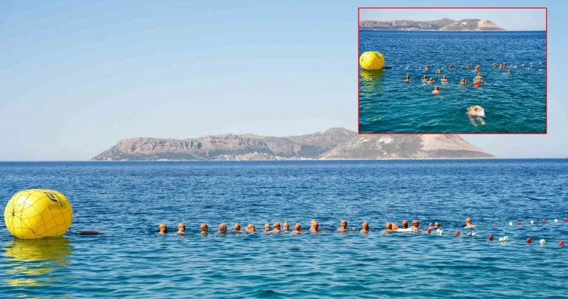 Meis Kaş Yüzme Maratonu’nda sporcular dostluk için kulaç attı Spor Haberleri