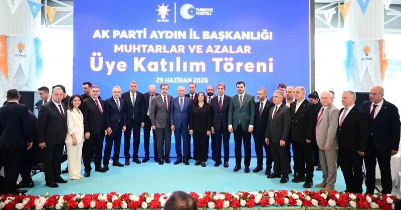 Aydın da AK Parti ye büyük katılım! 391 muhtar ve 619 aza rozet taktı