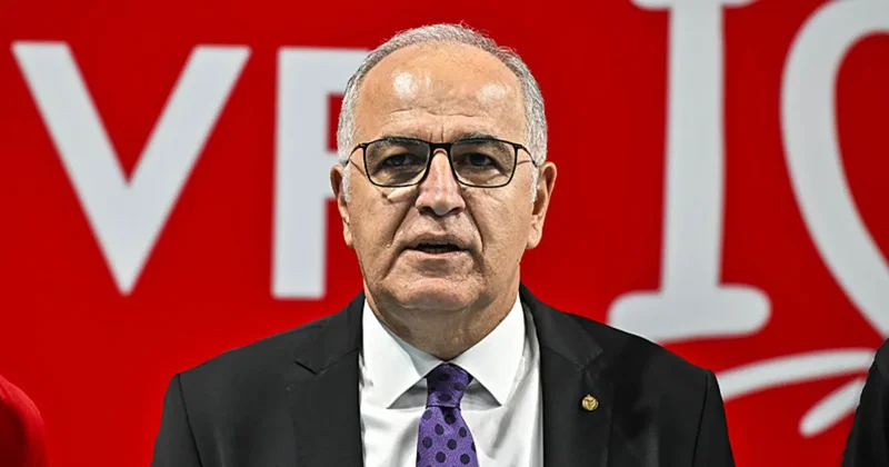 Mehmet Akif Üstündağ: Kadınıyla erkeğiyle Türk voleybolu bu ülkenin gururu olmaya devam ediyor