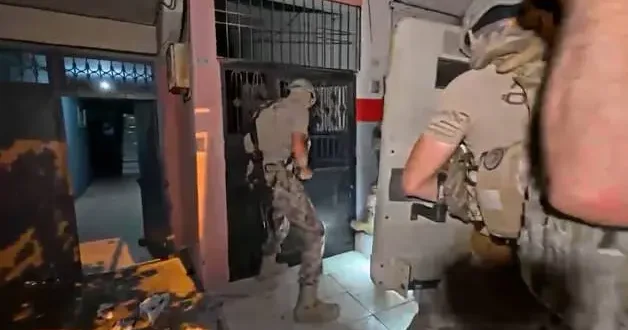 Uyuşturucu satıcılarına yönelik 69 ildeki operasyonlarda 423 şüpheli tutuklandı