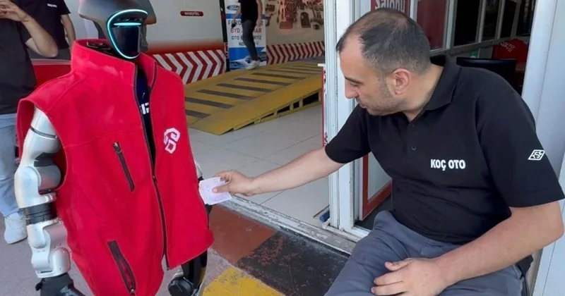 Sanayide işe başlayan robot çırağın ilk isteği zam oldu